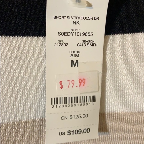 Bebe short sleeve tri color dress size medium - Picture 6 of 7